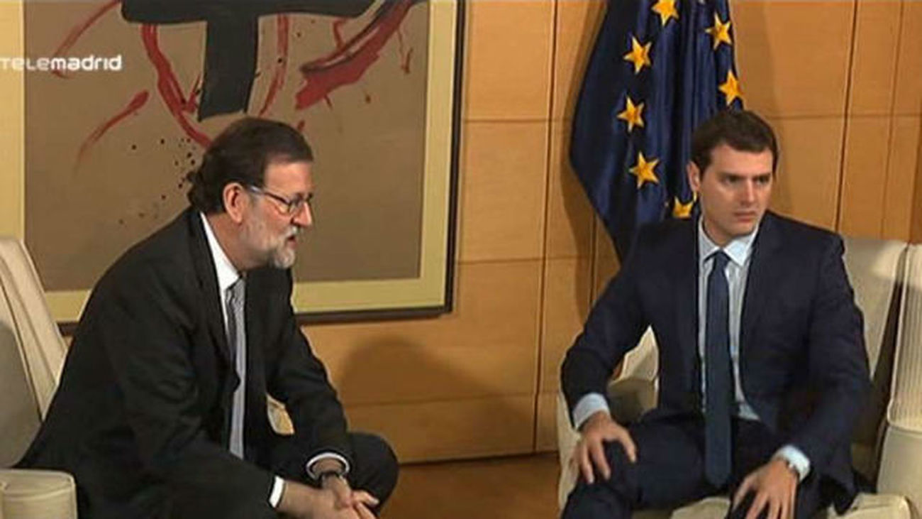 Rivera acusa a Rajoy de haberse convertido en "podemita"