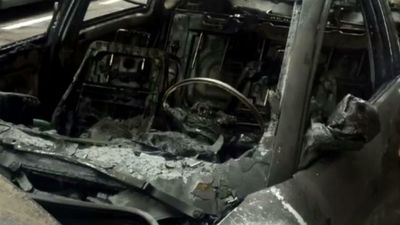 Arden varios coches en Vallecas