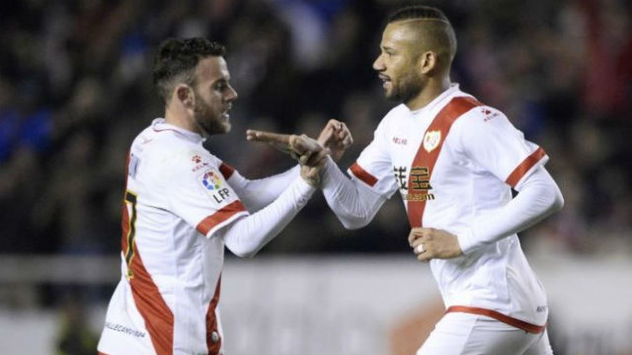 2-0. Miku y Bebé sacan al Rayo del descenso ante Las Palmas