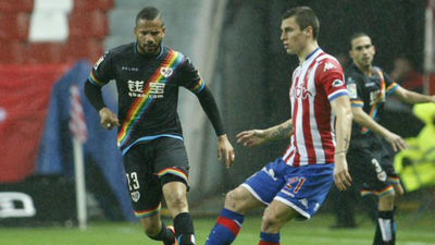 2-2. Reparto de puntos entre Sporting y Rayo en un partido trepidante