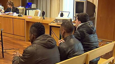 El fiscal rebaja su petición de pena para 3 trinitarios por reconocer agresión