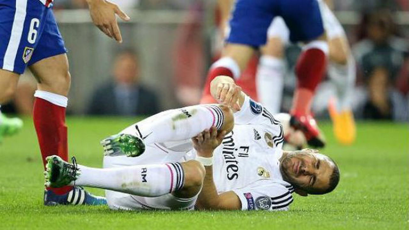 Benzema, tres semanas de baja