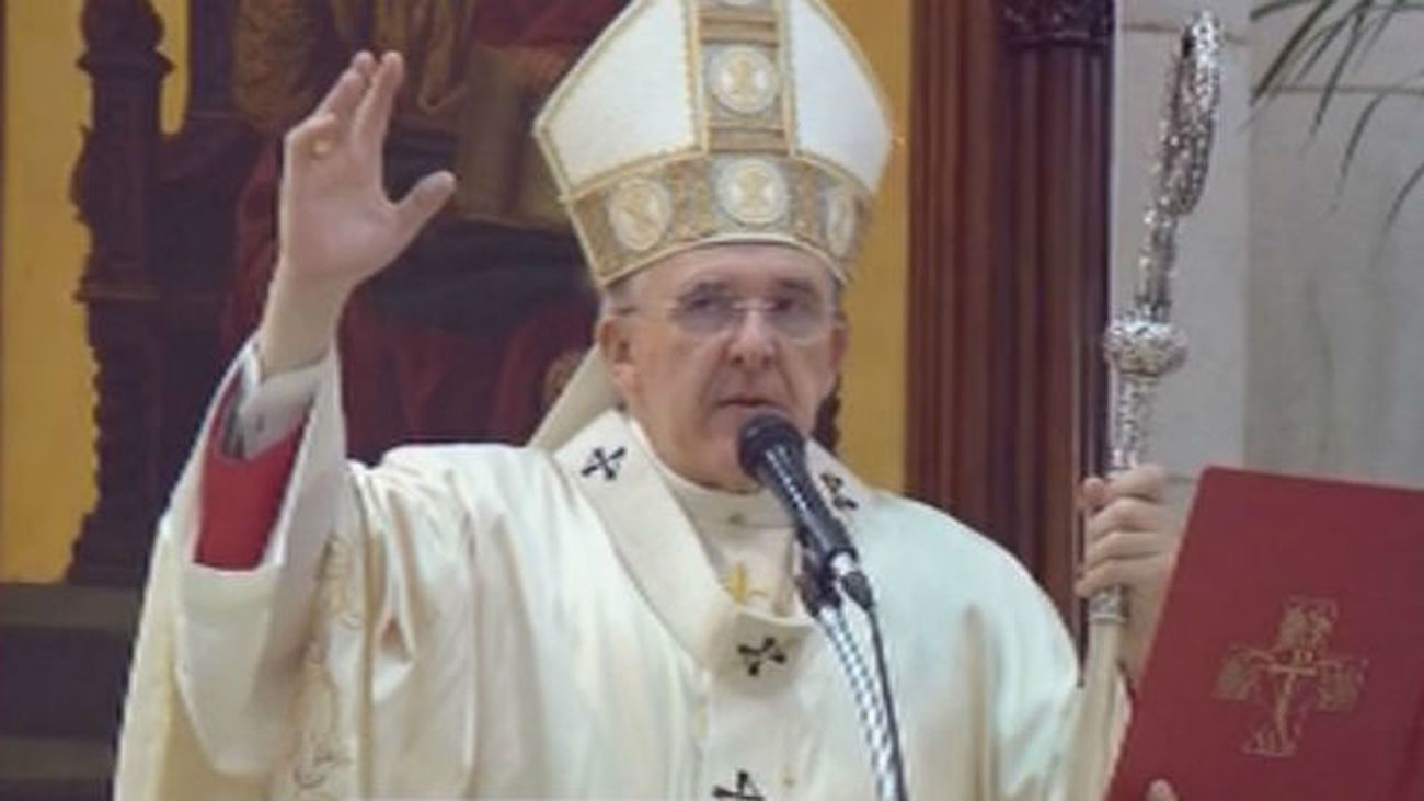 Solemne misa de Pascua en La Almudena, oficiada por el arzobispo de Madrid