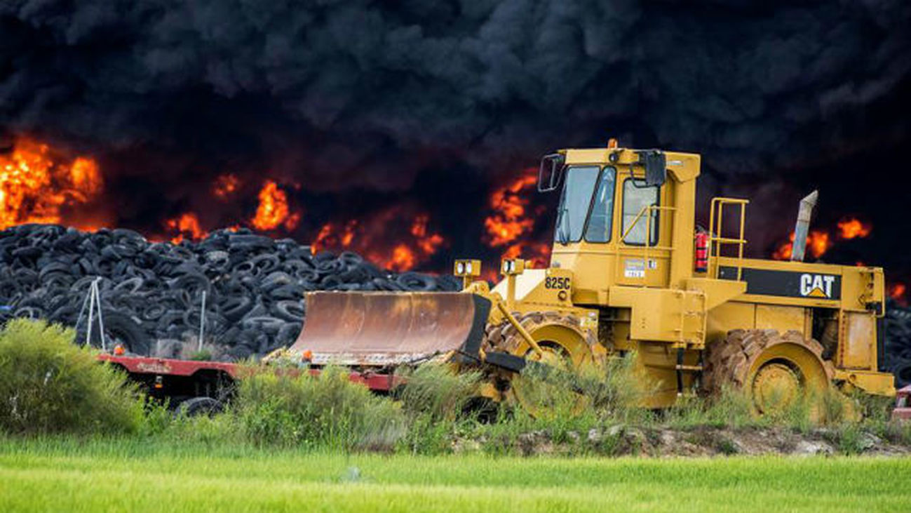 La Junta teme que el incendio de Seseña se prolongue hasta una semana