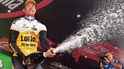 Giro: Roglic gana la crono y Brambilla retiene el rosa