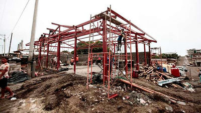 Ecuador lucha por superar la catástrofe, un mes después del terremoto