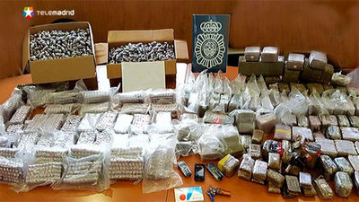 Detenido un hombre con 101 kilos de hachís en el falso techo de su furgoneta