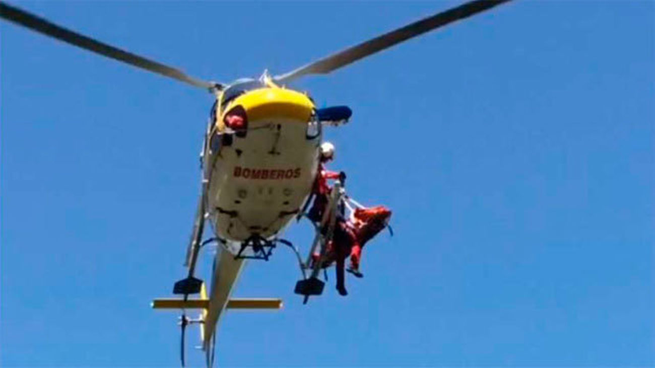 Helicóptero del Grupo Especial de Rescate en Altura de la Comunidad de Madrid
