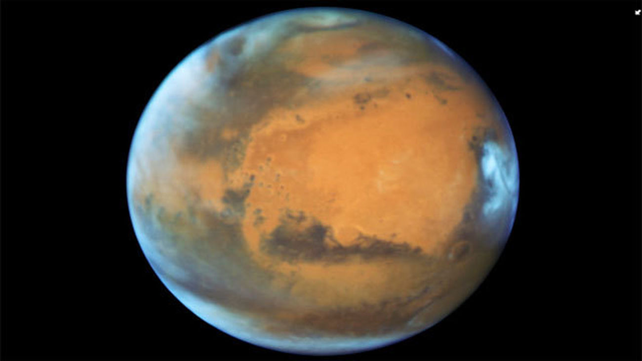 MARTE VISTO POR EL HUBBLE