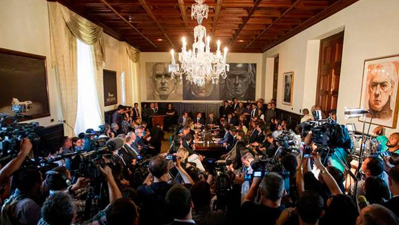 El Parlamento venezolano cita a Podemos para que aclare los fondos del chavismo