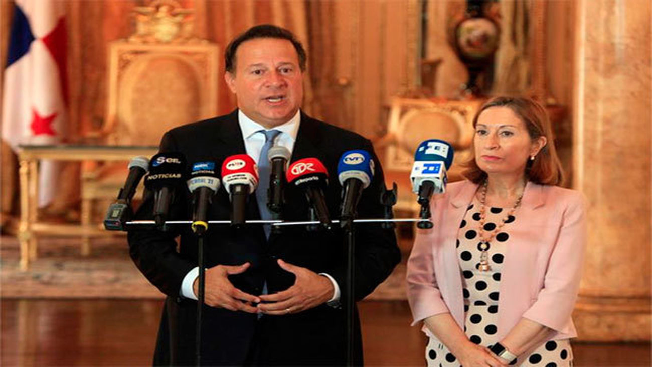 La ministra Ana Pastor con el presidente de Panamá