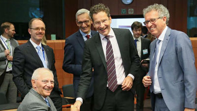 La Eurozona llega  a un acuerdo para desembolsar 10.300 millones de euros a Grecia