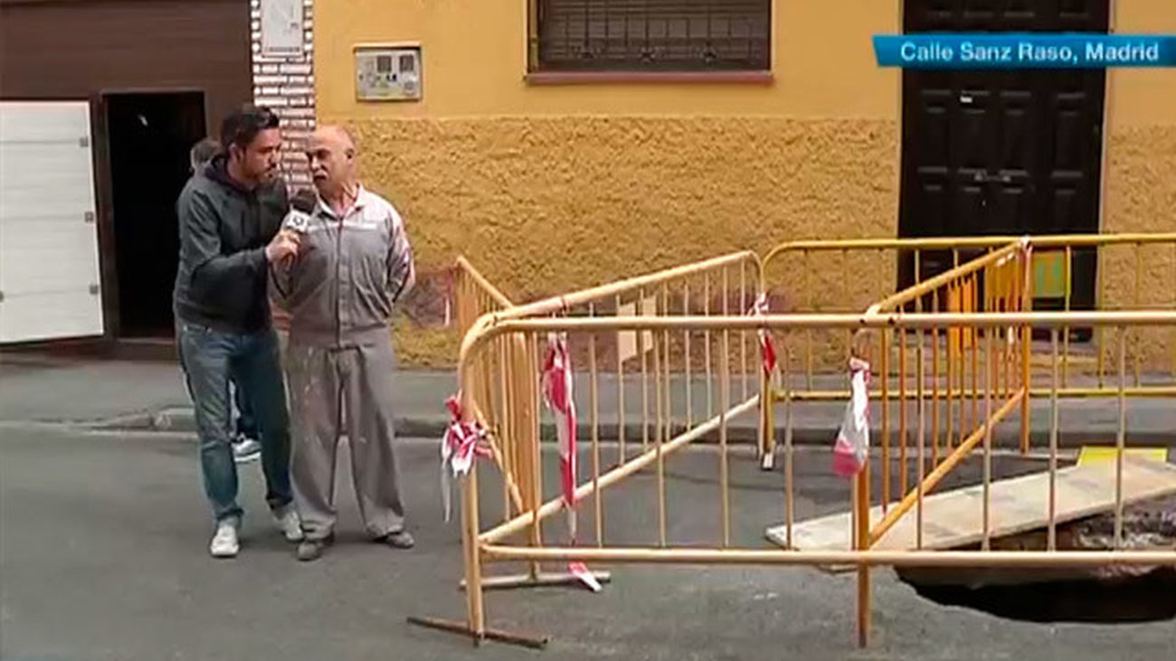 Una calle de Vallecas, cortada durante dos meses por un socavón