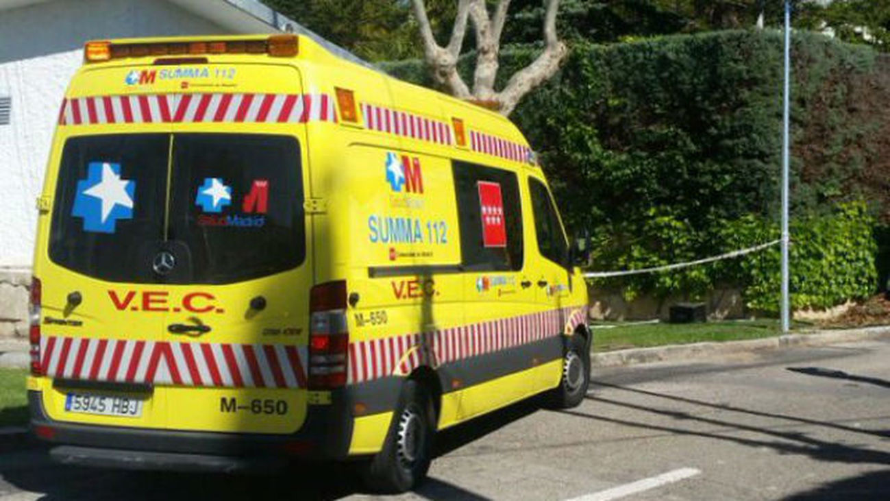 Muere un motorista al chocar contra un muro en la M-220 en Campo Real