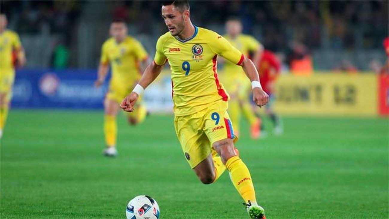 Andone, jugador del Córdoba, es la referencia ofensiva de Rumanía