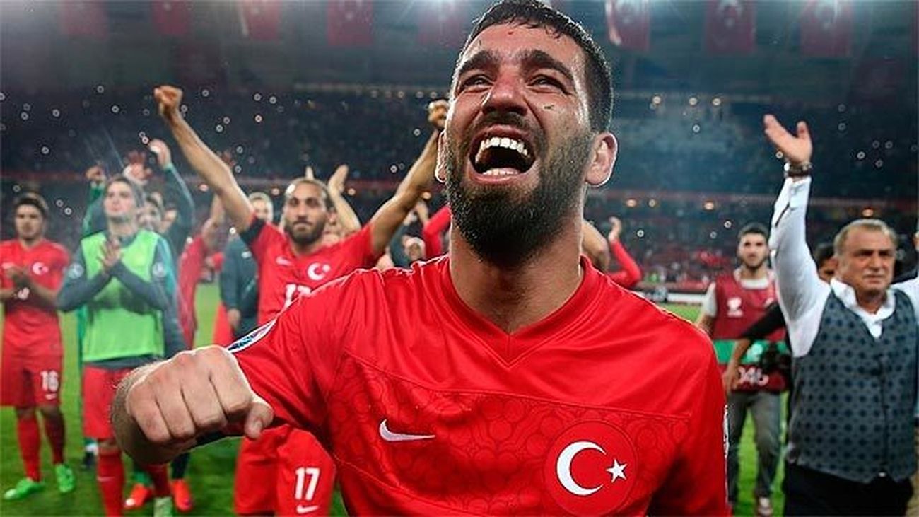 Arda Turan, líder de la selección turca