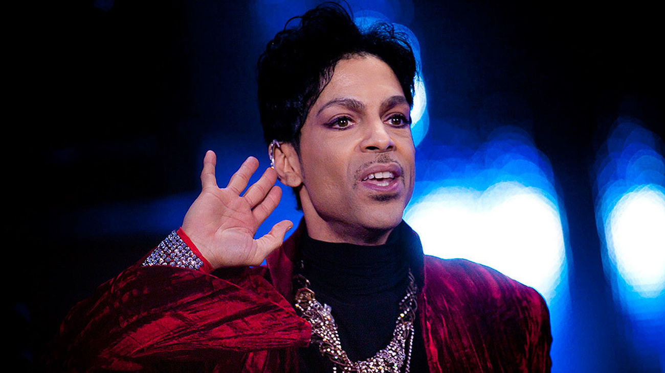 La autopsia revela que Prince murió de una sobredosis de opiáceos