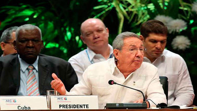 Raúl Castro ratifica su apoyo a Maduro y Rousseff en la VII Cumbre del Caribe