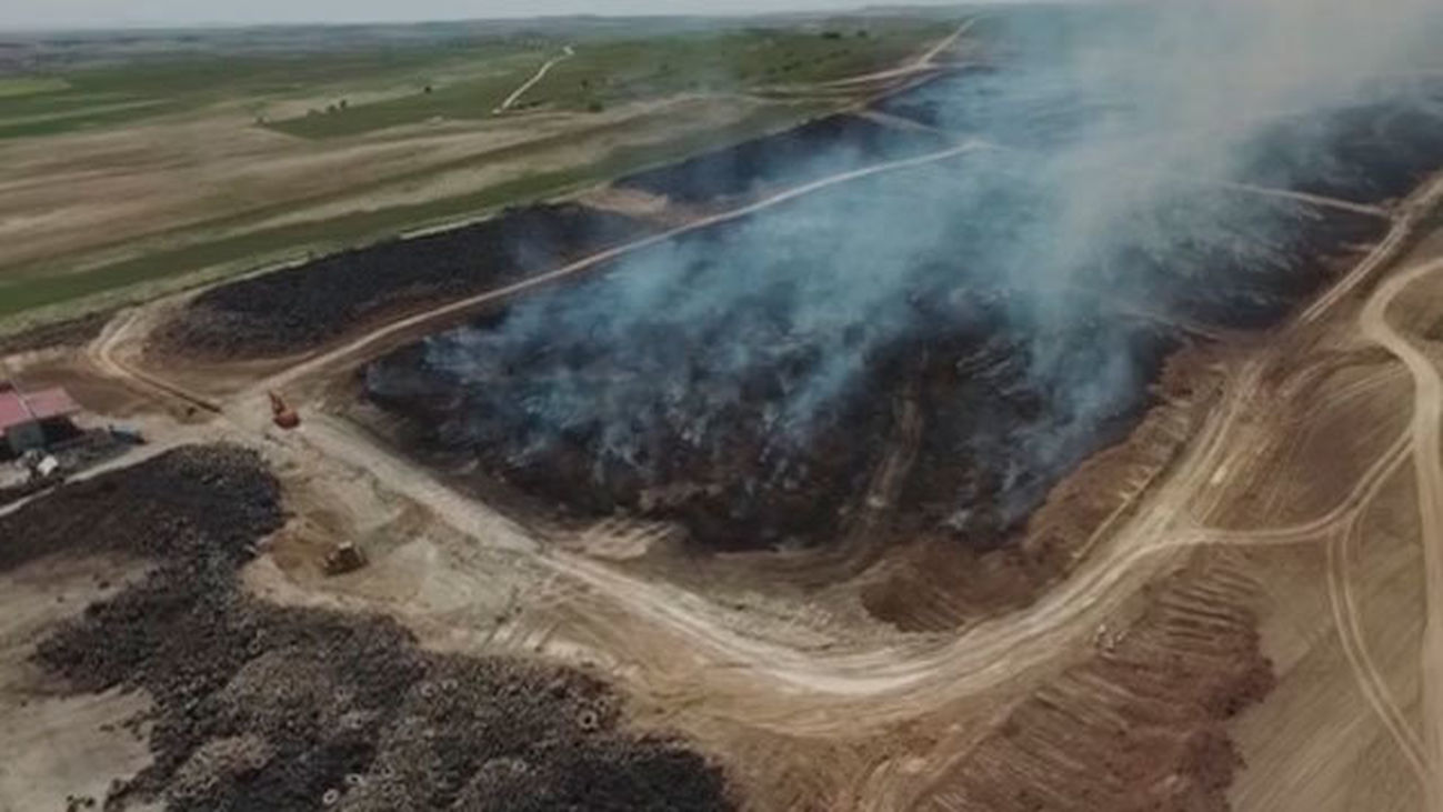 La Guardia Civil detecta cuatro focos en el incendio de Seseña pero podría haber más