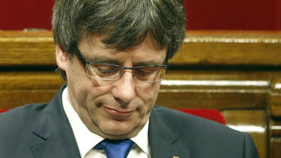 Puigdemont dice que obedecerán al Parlament y construirán un "Estado libre"
