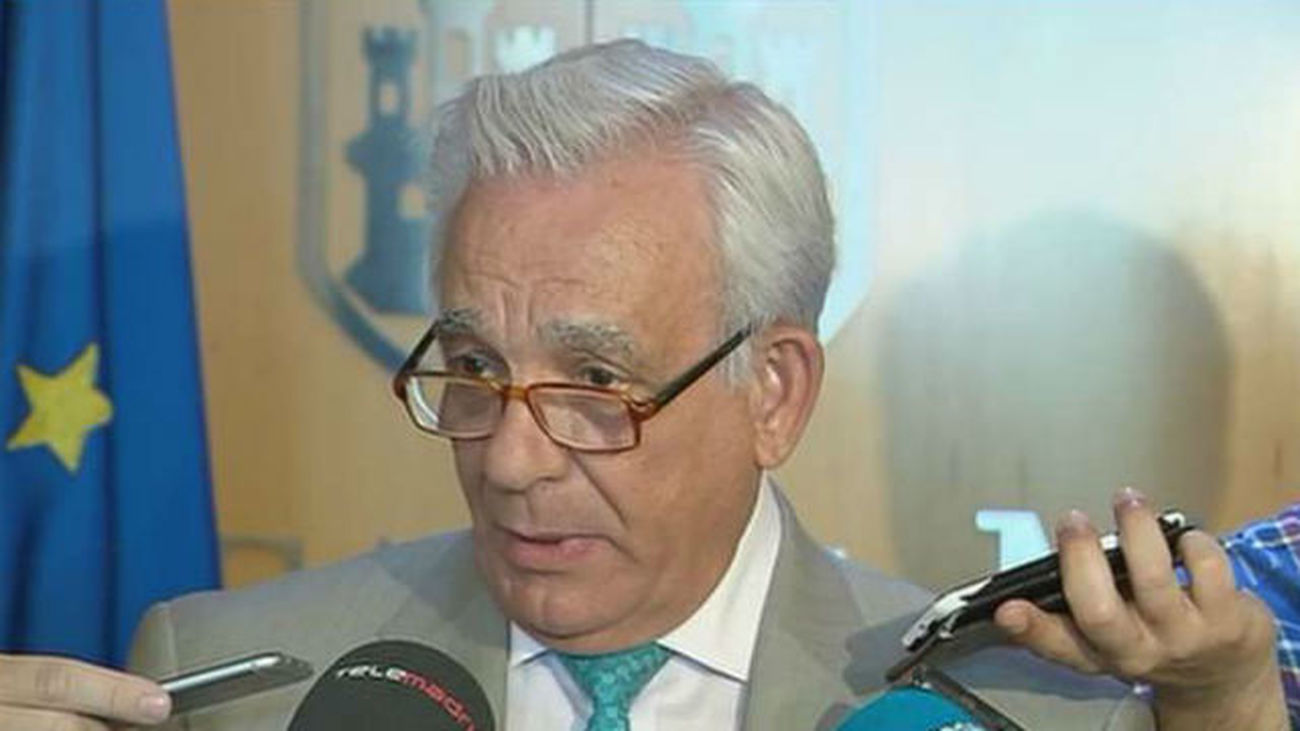 Podemos pide la dimisión de Martos por su "error" con el aborto de menores