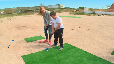 Villamanrique de Tajo: Clases de golf en el colegio