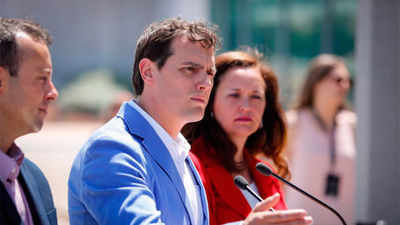 Rivera: "Ni Rajoy ni Iglesias representan la España de las oportunidades"