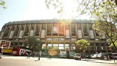 Santiago Bernabéu se vistió de colchonero