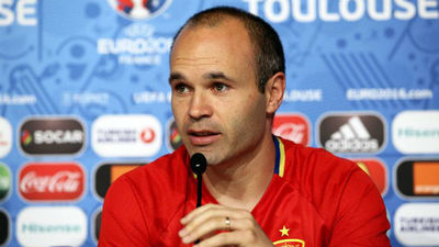 Iniesta: "Vuelve a ser otro reto esta Eurocopa"