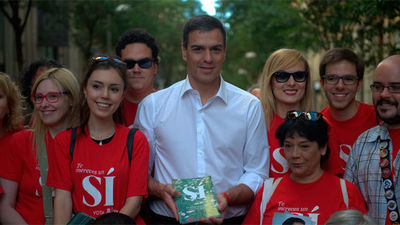 Pedro Sánchez recorre el centro de Madrid el día después del gran debate