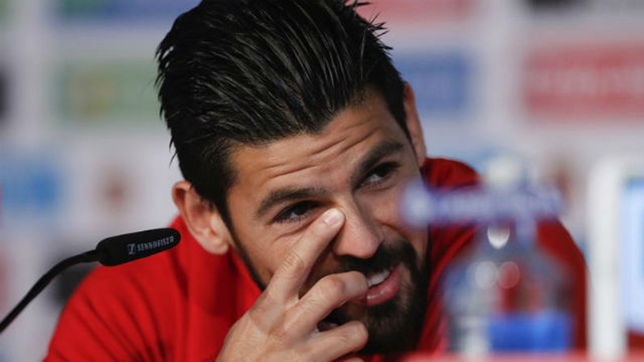 Nolito: "Dentro de 30 años podré decir que jugué con Iniesta"