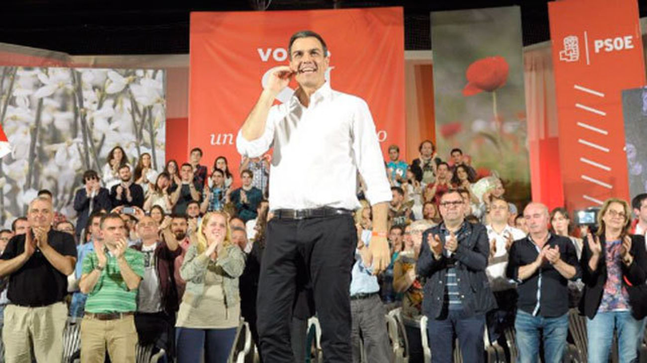 Pedro Sánchez avisa a Iglesias de que no logrará someter al PSOE