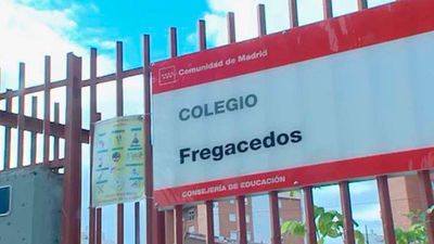 La enseñanza digital desata la polémica en el Colegio público Fregacedos de Fuenlabrada