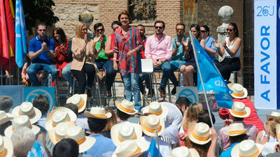 Rajoy pide el voto "a todos los moderados españoles"