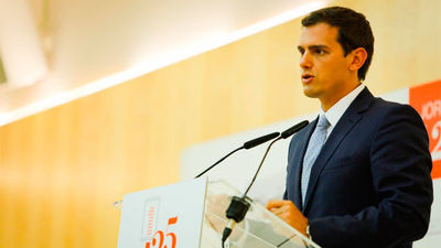 Rivera rechaza dejar gobernar en solitario al más votado: "Sería un Gobierno débil"