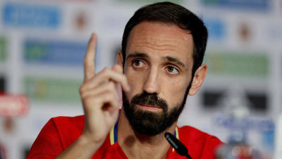 Juanfran: "Contra Italia no habrá exceso de confianza"