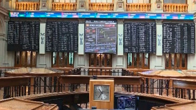 El Tesoro coloca 5.451,4 millones en deuda a largo plazo a un menor interés