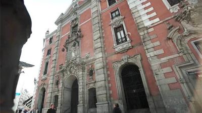 Lope de Vega se estrena de cura