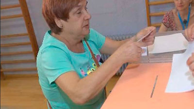 Más de 1000 electores votan en Braille