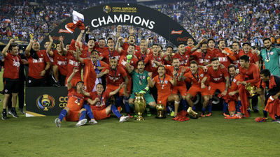 0-0 (2-4). Chile se proclama bicampeón de la Copa América en los penaltis