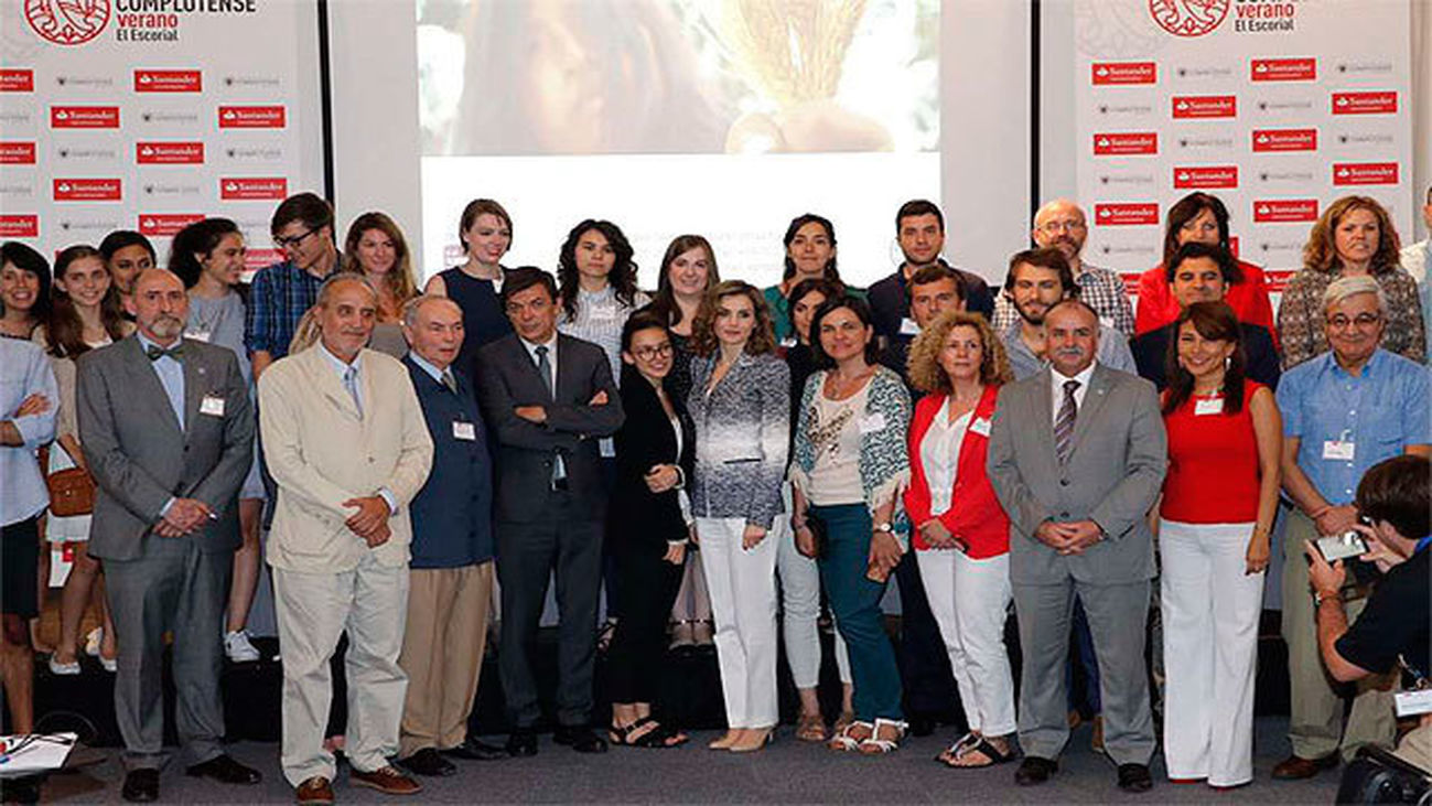 La Reina Letizia asiste a uno de los cursos de  verano de El Escorial sobre lucha contra el hambre