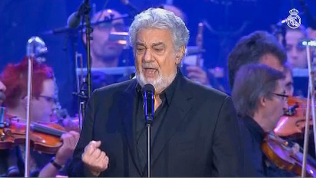 Plácido Domingo, homenaje y noche mágica en el Bernabeu
