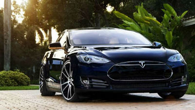 Primer accidente mortal de un Tesla que circulaba en modo "piloto automático"