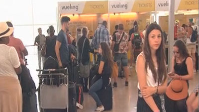 Vueling cancela 60 rutas, 18 tienen origen o destino en Barcelona