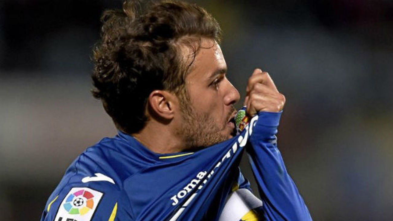 Pedro León deja de pertenecer al Getafe y ficha por el Eibar