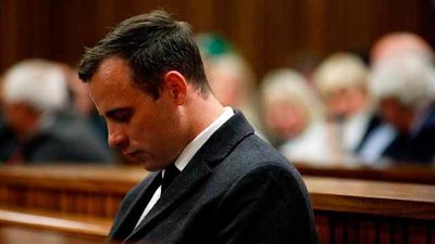 Pistorius, condenado a seis años de cárcel por el asesinato de su novia