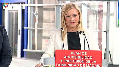 Cifuentes ve "extemporáneos" los "soviets" de Carmena