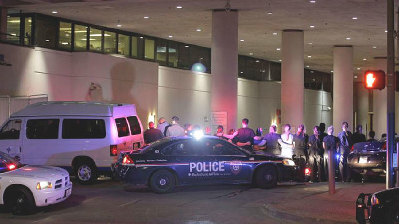 El alcalde de Dallas confirma 5 muertos y 9 heridos en la matanza policial