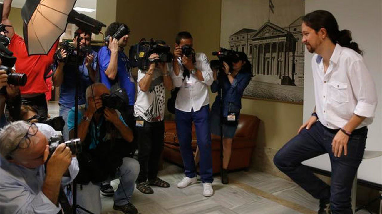 Pablo Iglesias dice que, si el PSOE quiere, puede haber un Gobierno diferente al PP