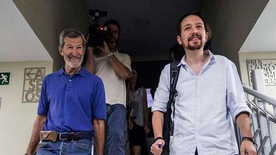 Iglesias pide huir de facciones en Podemos para poder convertirse en creíbles